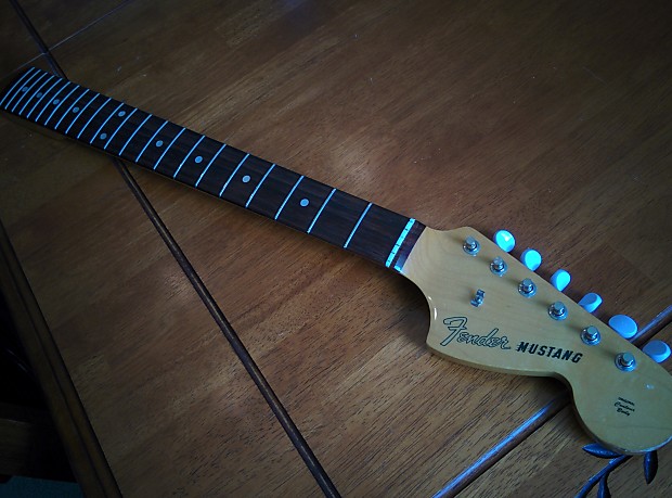 Fender Mustang Neck Jaguar Offset Japan Short Scale Electric