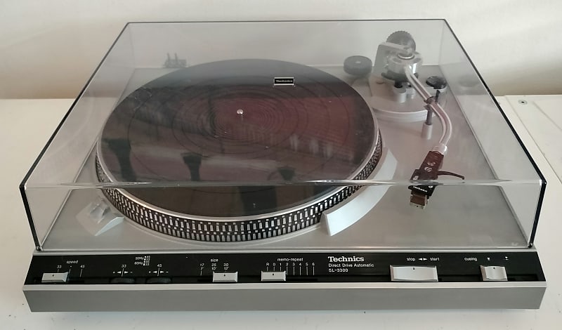 Technics SL-3300 Fully-Automatic Direct-Drive Turntable 1978