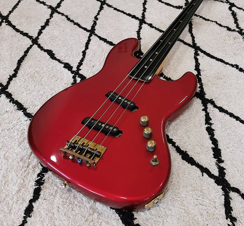 Moon JJ4 Fretless Bass 1981 - Candy Apple Red