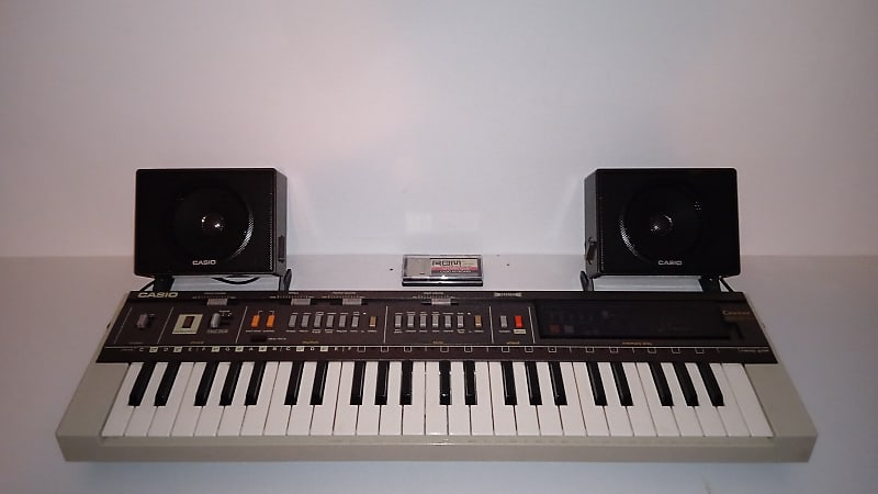 新作登場定番Casio MT-800 Casiotone カシオ キーボード -f546- 鍵盤楽器
