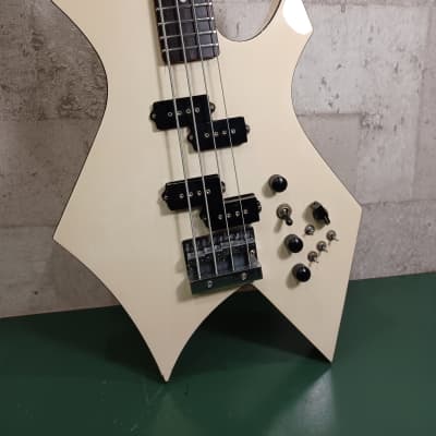 B.C. Rich n.j. warlock 1980's White electric guitar made in