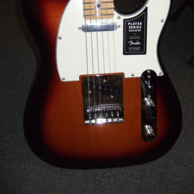 Fender  Players Telecaster 2022 3-Color Sunburst image 3