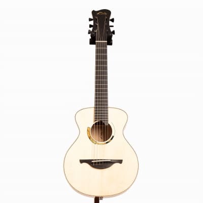 Maxmonte Roe Soprano Acoustic Guitar, Italian Spruce & Italian Walnut image 1