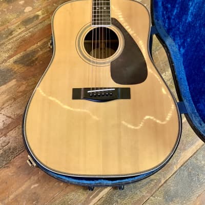 Yamaha L-8 acoustic guitar c 1979 Rosewood original vintage