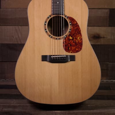 Eastman E2D Acoustic with Case, Natural Cedar Top for sale