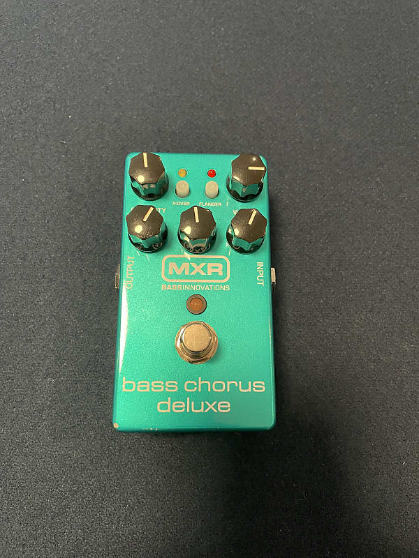 MXR M83 Bass Chorus Deluxe