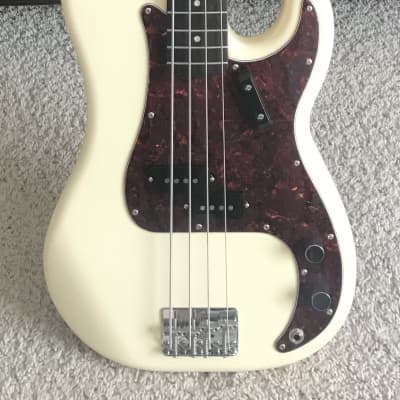 正規品! Bacchus BJB-62 Burgundy Mist ベース