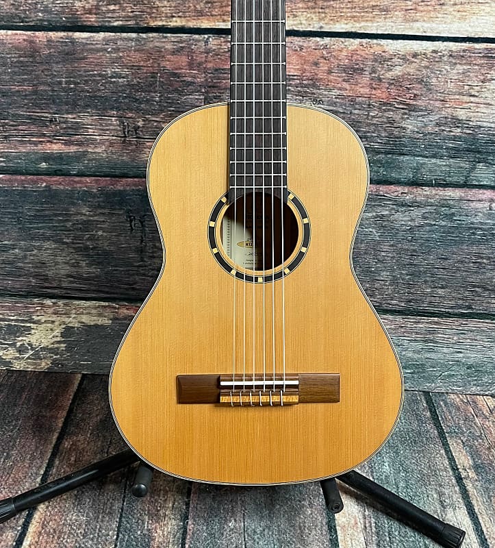 Ortega Left Handed R122-1/2-L Family Series 1/2 Size Nylon String Acoustic Guitar image 1