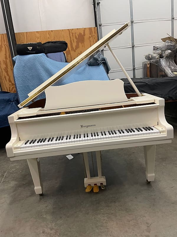 Bergmann on sale grand piano