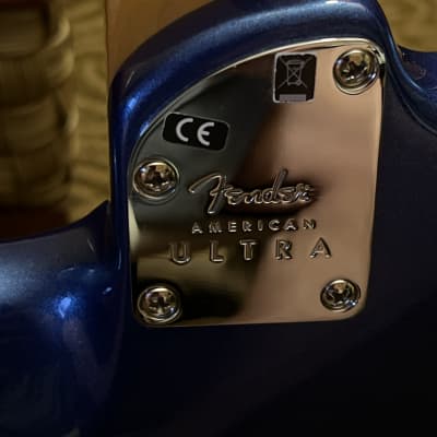 Fender American Ultra 2021 - Cobra blue/ Rosewood image 4