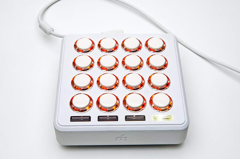 DJ Tech Tools Midi Fighter 3D