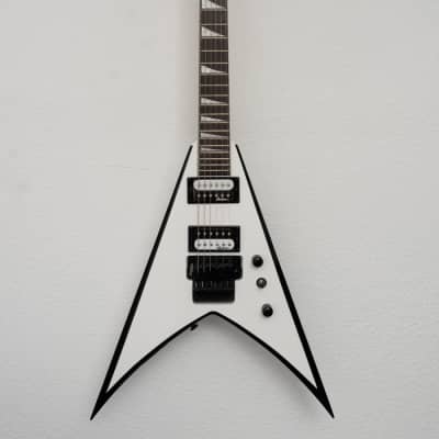 Jackson JS Series JS32 King V White with Black Bevels | Reverb Jackson JS Series JS32 King V White with Black Bevels | Reverb