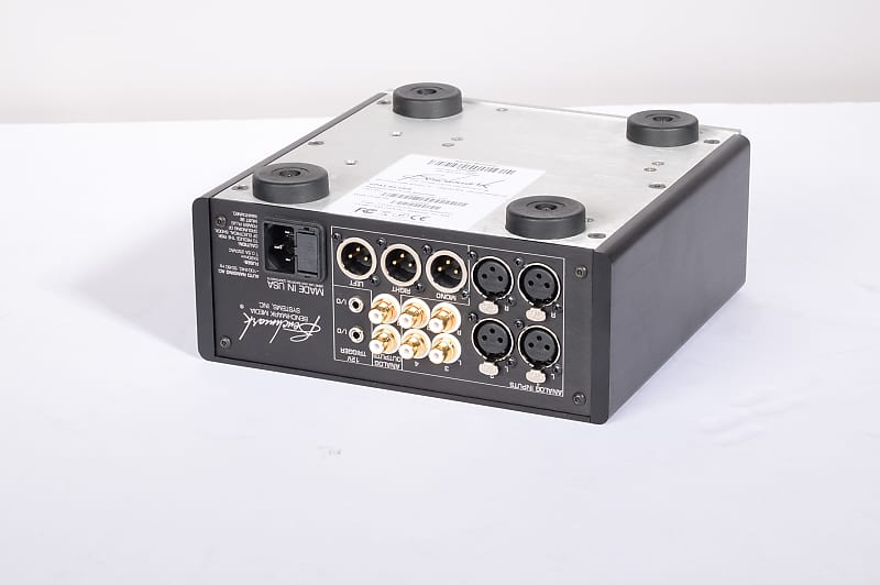 Benchmark HPA4 Headphone / Line Amplifier Silver (Mint) | Reverb