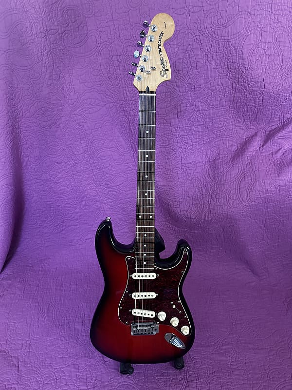 Squier Standard Stratocaster 2001 - 2018 | Reverb