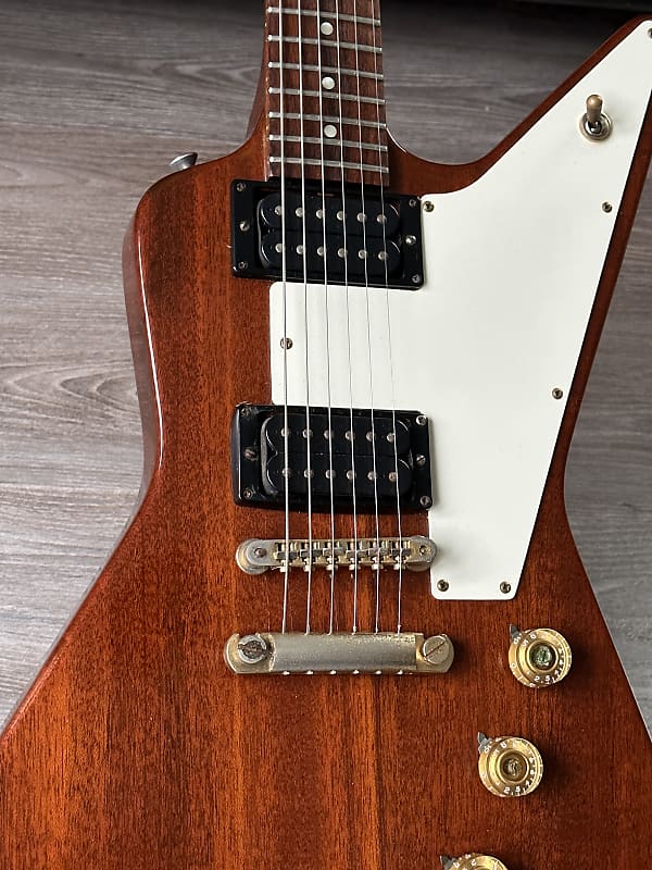 エレキギター　エクスプローラー　エリック・クラプトン　ビザールギター Limited Edition Explorer Electric Guitar 1999 Eric Clapton