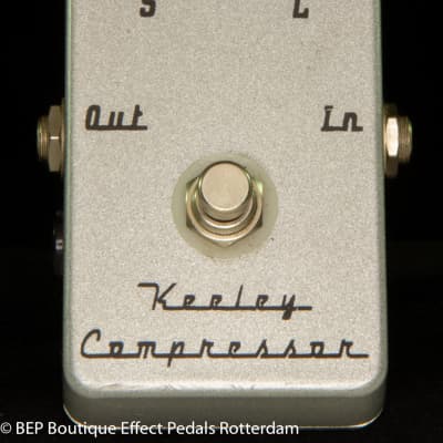 Keeley Compressor 2 Knob s/n 5224 USA signed by Robert Keeley, as used by Matt Bellamy MUSE image 4