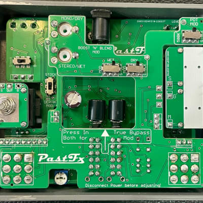 PastFx Chorus Ensemble MN3007 + True Bypass Mod! ( Ce-1 / Ce 1