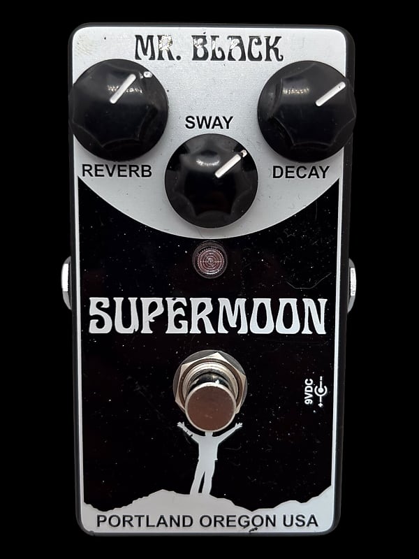 Mr. Black Supermoon