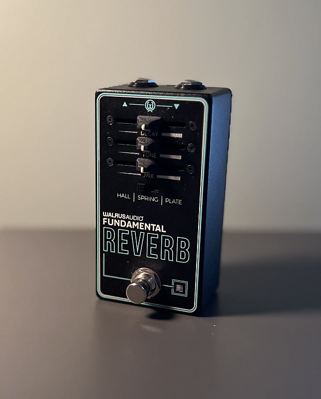 Walrus Audio Fundamental Reverb