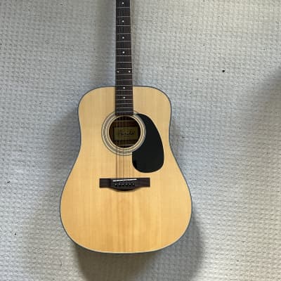 Farida D-8NA Acoustic Guitar with hard case for sale