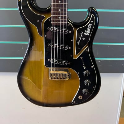 ギター Burns Club Series Marquee Green Burst Lot 271 - BURNS CLUB SERIES MARQUEE ELECTRIC GUITAR,