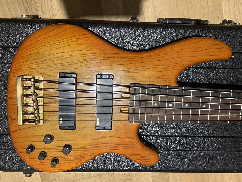 Yamaha TRB 6 II - Amber Burst - 6 strings bass