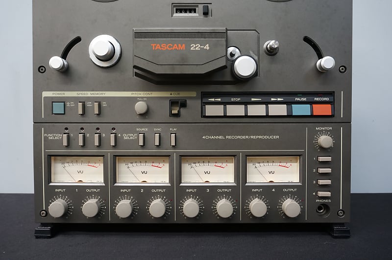 Tascam 22-4 80's Vintage Analoge Reel To Reel Tape Recorder / Reproducer -  240V