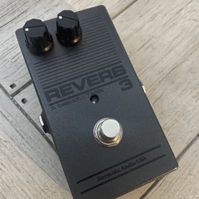 ギター hermida audio reverb C5259CB4-BB5D-4700-92A2-