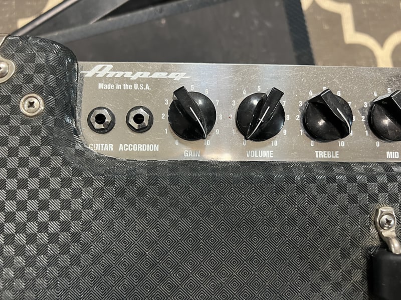 Ampeg Reverberocket R-212 R Reissue | Reverb