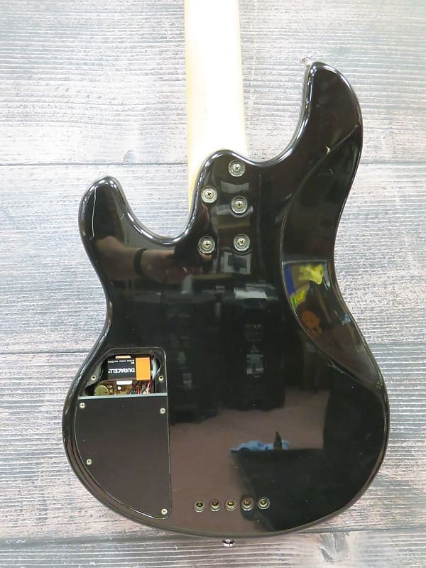 Ibanez ATKシリーズ ブラックエレキベース　ATK305RM Ibanez ATK305RM Metallic Black 中古｜ギター買取の東京新宿
