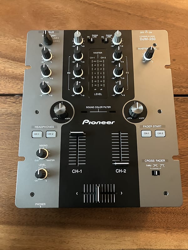 Pioneer DJM-250-K - Black/Silver