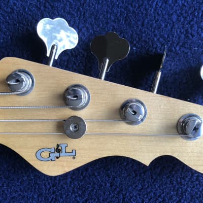 G&L USA (Not Tribute Series) M2000 Bass Near-Mint image 5