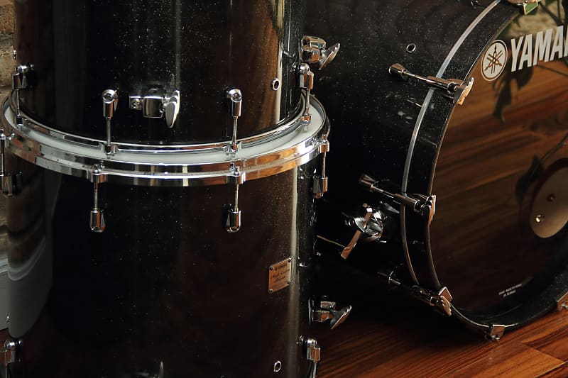 Yamaha Maple Custom Absolute Nouveau Drum Set