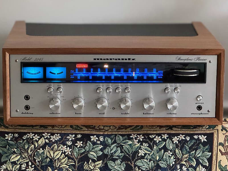 Marantz 2245 Stereophonic Receiver w/Original WC-22 cabinet - Restored - Recapped  			