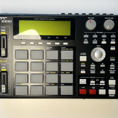 Akai MPC1000 Music Production Center | Reverb