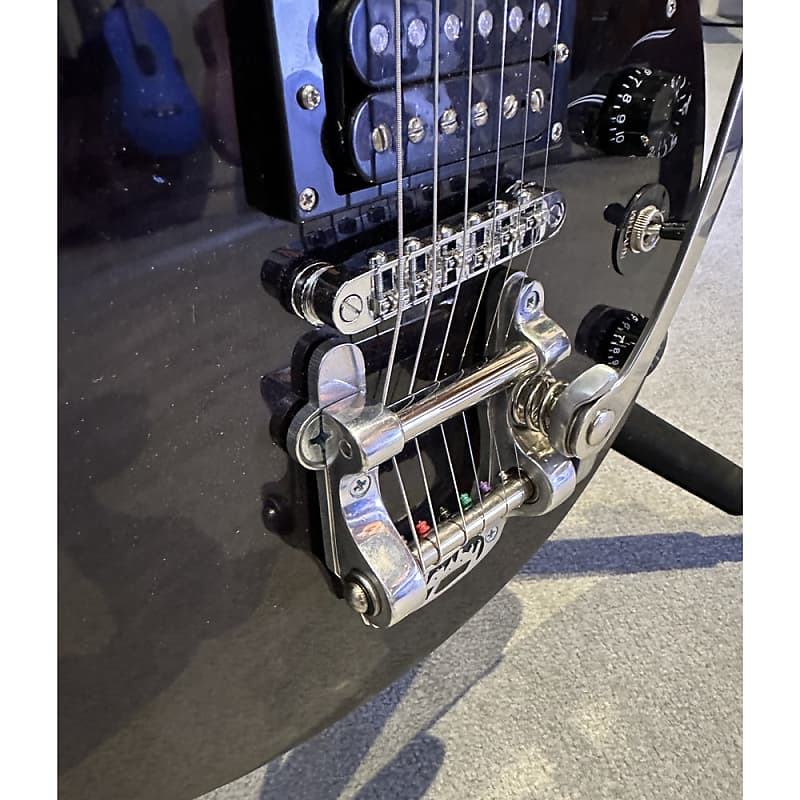 Epiphone Les Paul w/Upgraded Bigsby (Pre-Owned) | Reverb Epiphone Les Paul w/Upgraded Bigsby (Pre-Owned) | Reverb