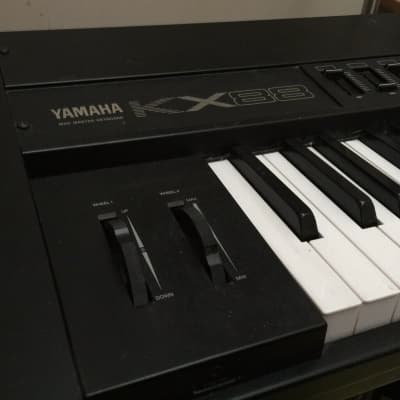 Yamaha KX88 MIDI Controller Keyboard and flight case image 6