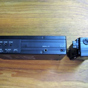 【ジャンク】AIWA DAT RECORDER STRASSER HD-X1 Aiwa Strasser HD-X1 DAT Portable Digital Tape Recorder