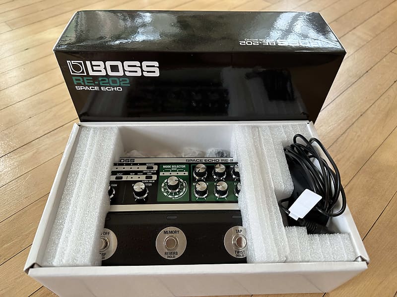 Boss RE-202 Space Echo