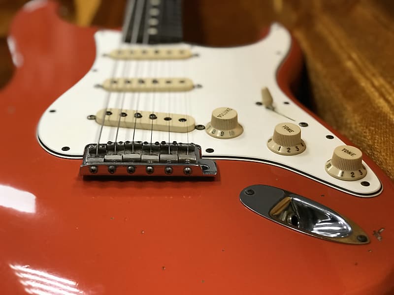 Fender  Stratocaster relic messe Yuriy Shishkov Masterbuilt 1960 Red image 1
