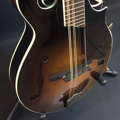 Kentucky KM-650 Standard F-Style Mandolin Vintage Sunburst w/ Travel Case image 6