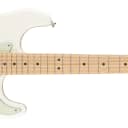 Fender Deluxe Roadhouse Stratocaster Electric Guitar, Maple board, Olympic White