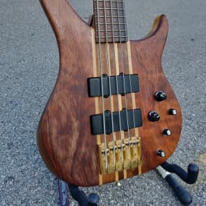 Peavey Cirrus Made in USA 5 String Walnut Bass Guitar image 4