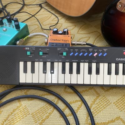 Casio PT-10 29-Key Mini Synthesizer 1980s