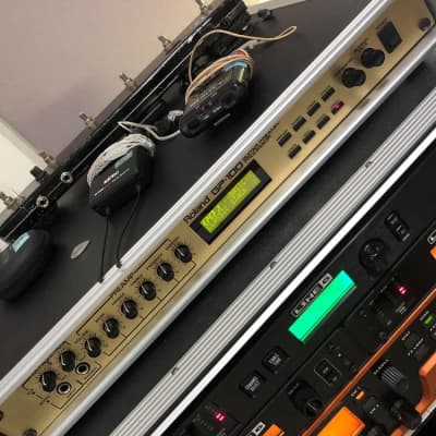 Roland GP-100 + Original Roland Boss 1U case