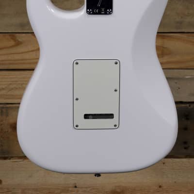 Fender Player Stratocaster Electric Guitar Polar White w/ Maple Fingerboard image 3