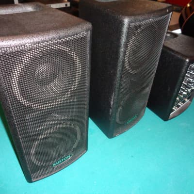 Kustom Profile 200 PA. System With Speaker Cables image 5