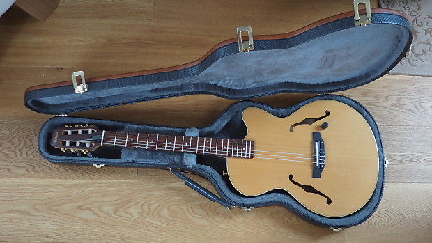 Yamaha AEX 500 N Natural Gloss / Black back E-/A-Nylonsaiten