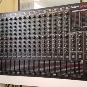 Roland M-16E アナログミキサー 16チャンネル Roland M-16E アナログミキサー 16チャンネル Roland M-16E