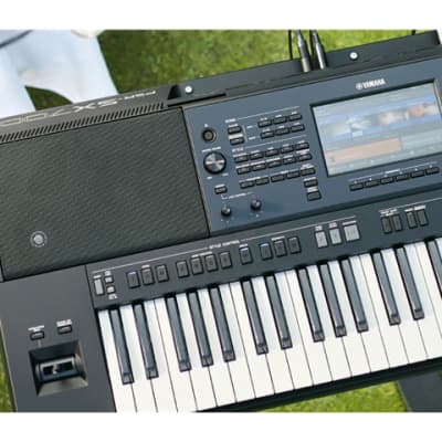 Yamaha Arranger Workstation Keyboard PSR-SX700